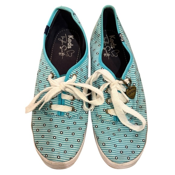 TAYLOR SWIFT x KEDS CHAMPION Lace Up Sneaker Blue Dot Stripe Canvas w/ charm 8.5 - Picture 5 of 11